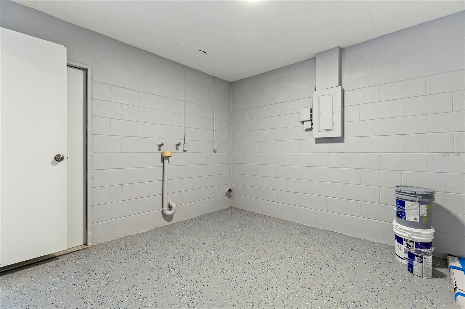 SEVEN SPGS HOMES - Residential