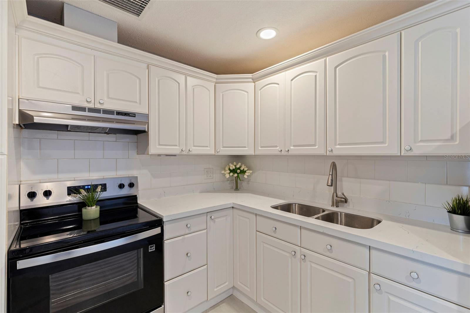 SEVEN SPGS HOMES - Residential