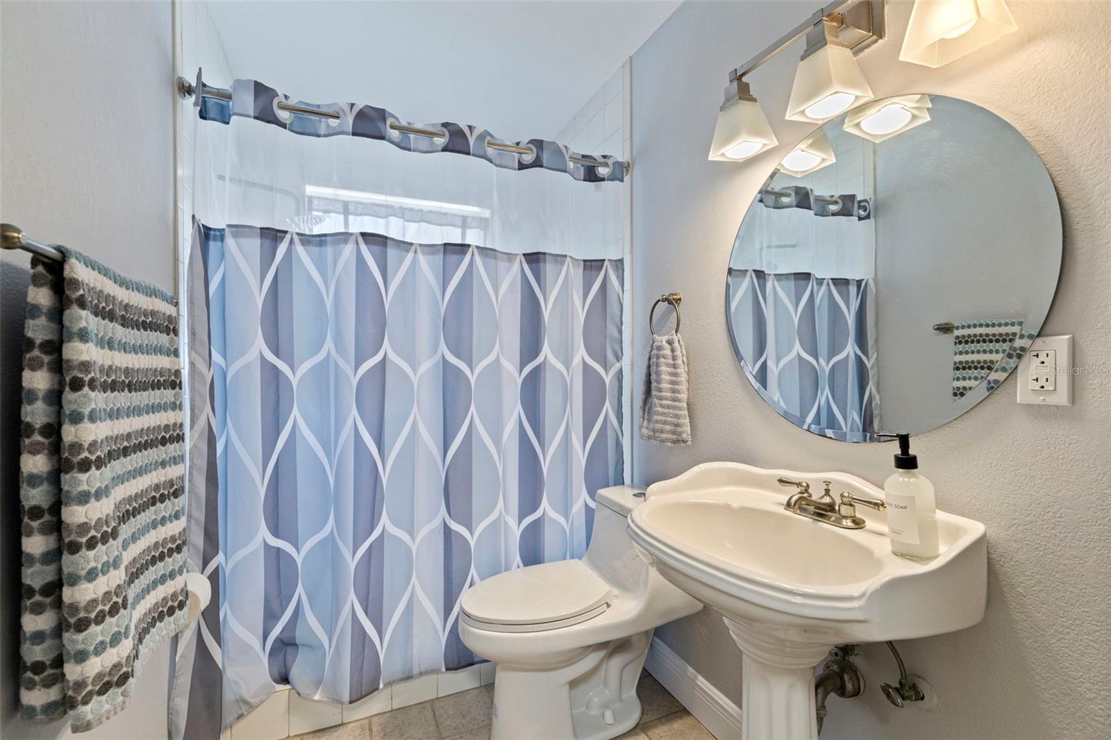 SEVEN SPGS HOMES - Residential