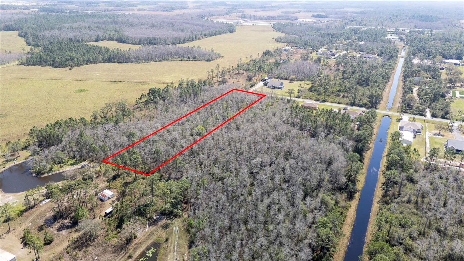 Live the Dream in Wedgefield, Florida – 1.12 Acres of Pure Potential!
Privacy. Space. Freedom.
Welcome to Wedgefield – Central Florida’s hidden gem where country charm meets city convenience!
This 1.12-acre lot on a quiet dead-end street is your blank canvas to build the lifestyle you’ve always dreamed of. Want a custom-built home? Thinking about modular? Maybe a horse-friendly retreat? You can have it all right here!
Why Wedgefield?
• Top-Rated Schools – Ideal for growing families
• Equestrian Community – Bring your horses!
• Gorgeous Golf Course + Clubhouse in the neighborhood
• Community Pool, Parks & Playgrounds
• No HOA fees until you build – more control, less stress
• Close to Cape Canaveral, UCF, Downtown Orlando & Cocoa Beach
Whether you’re planning your forever home, a weekend getaway, or a long-term investment, Wedgefield offers unmatched value in one of Florida’s fastest-growing regions.
?
Don’t Miss Out – Land in Wedgefield is Going Fast!
Call your favorite Realtor today:
| The Landlord Finders Build Real Estate
BuildFloridaRE
Own your piece of Florida paradise before it’s gone!