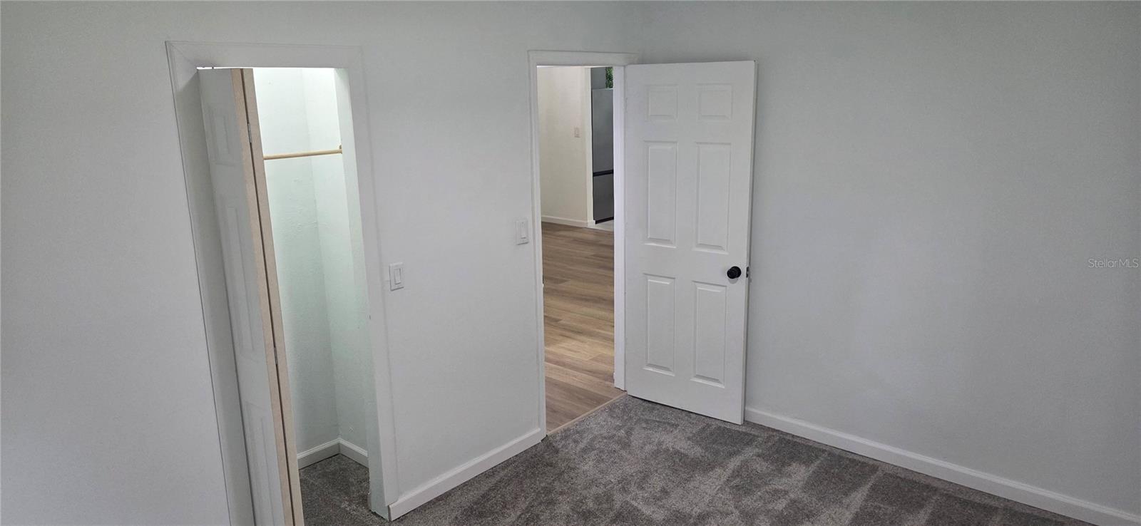 WYOMINA TER / CREST PARK - Residential