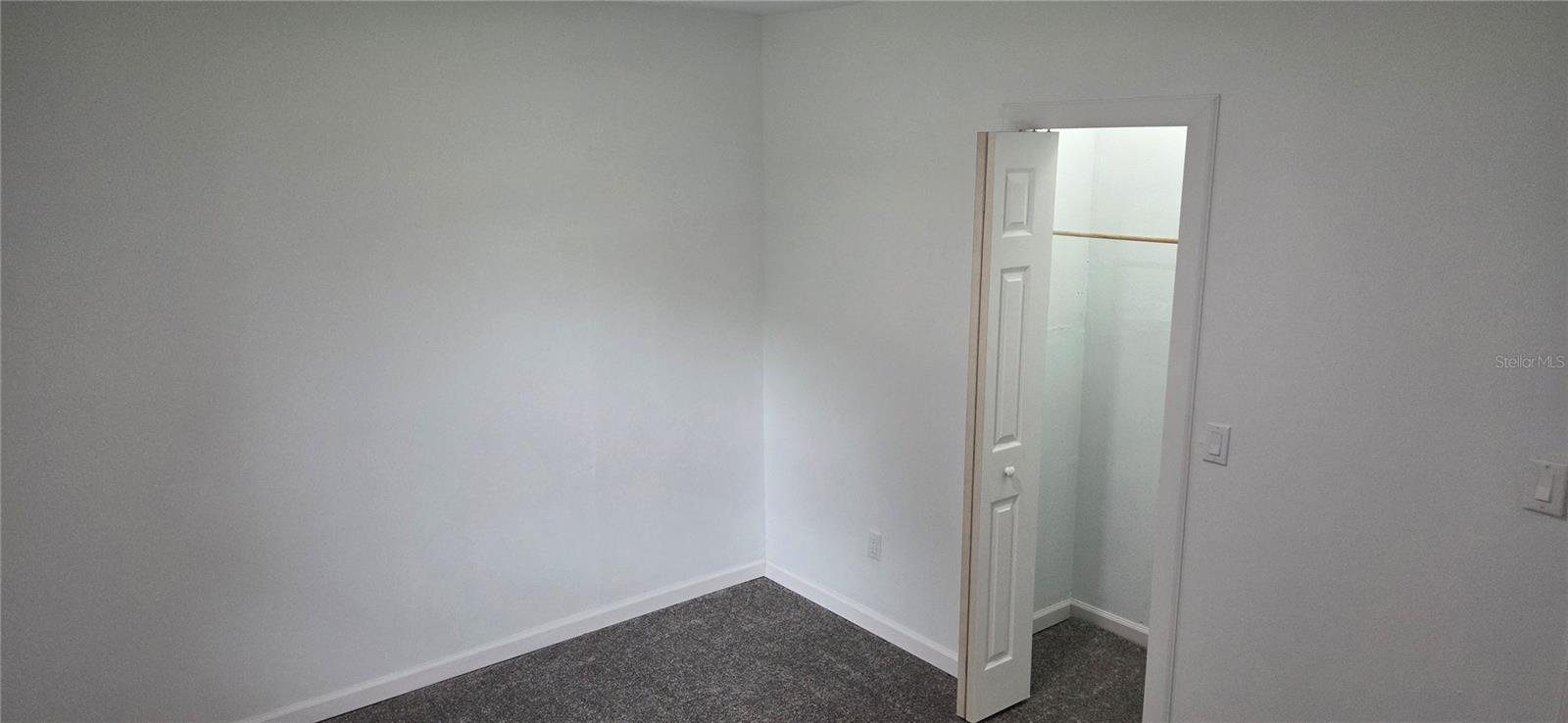 WYOMINA TER / CREST PARK - Residential