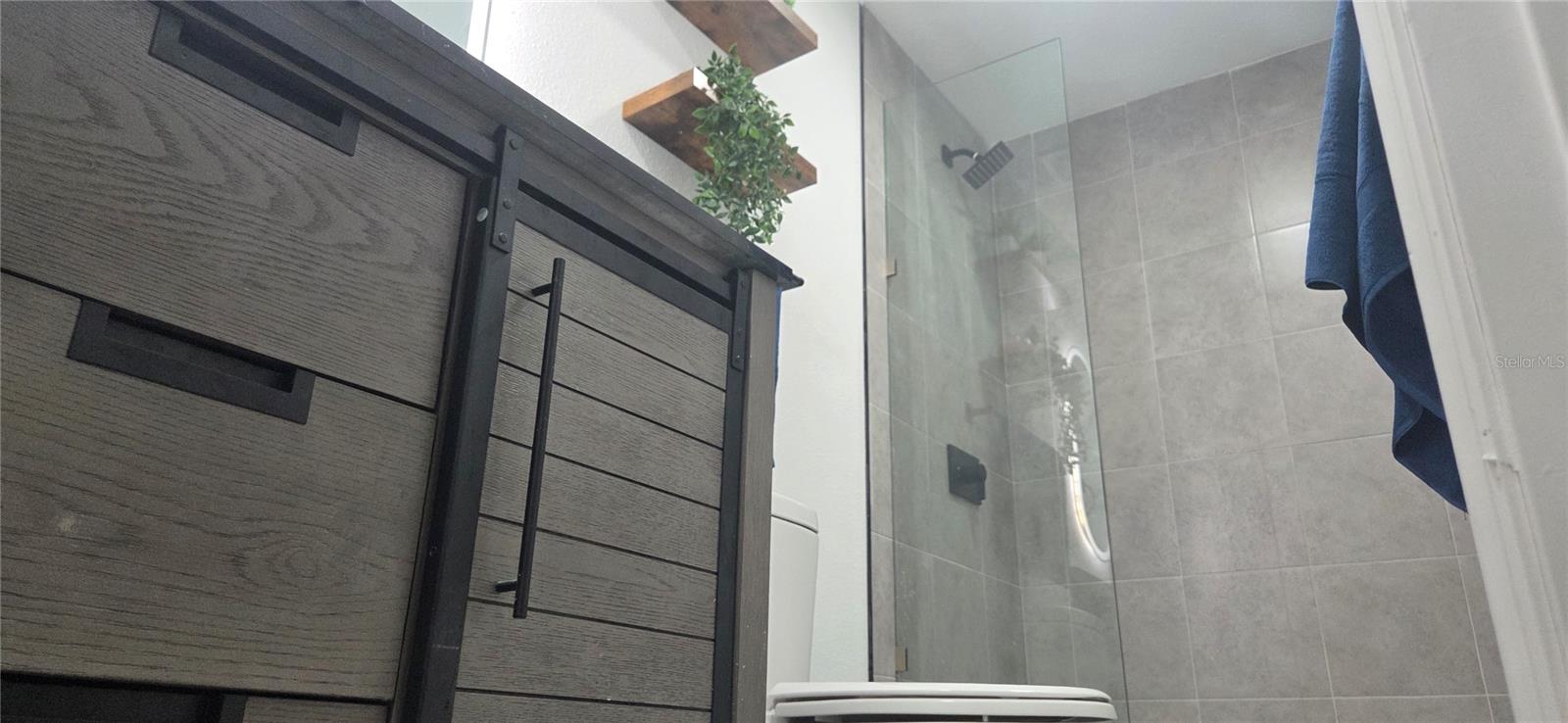 WYOMINA TER / CREST PARK - Residential