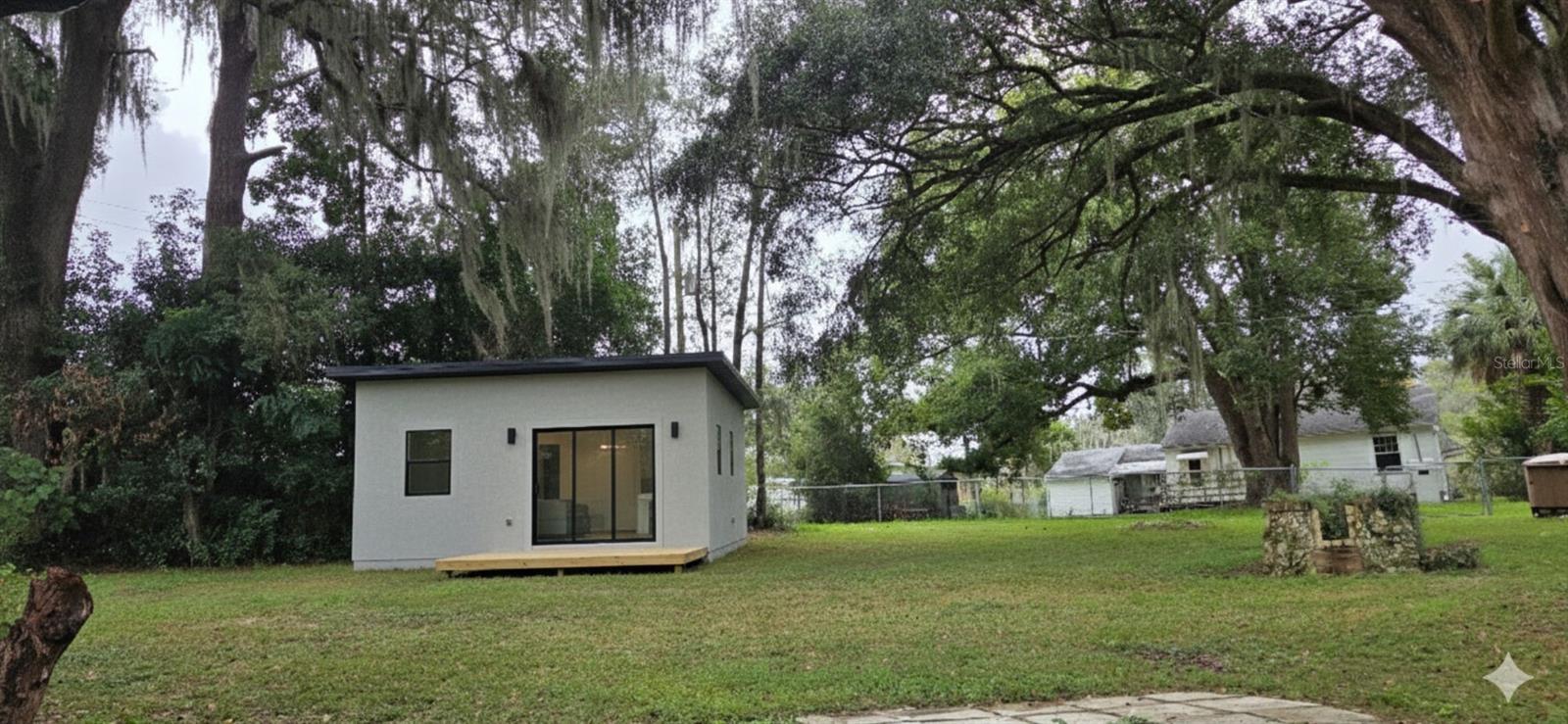 WYOMINA TER / CREST PARK - Residential