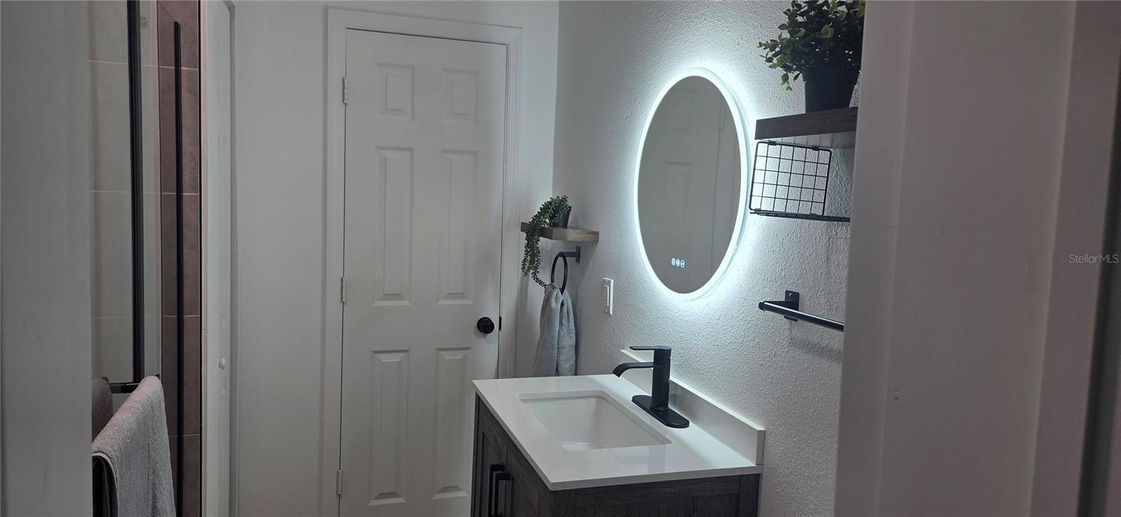 WYOMINA TER / CREST PARK - Residential