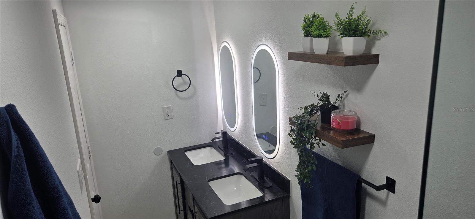 WYOMINA TER / CREST PARK - Residential