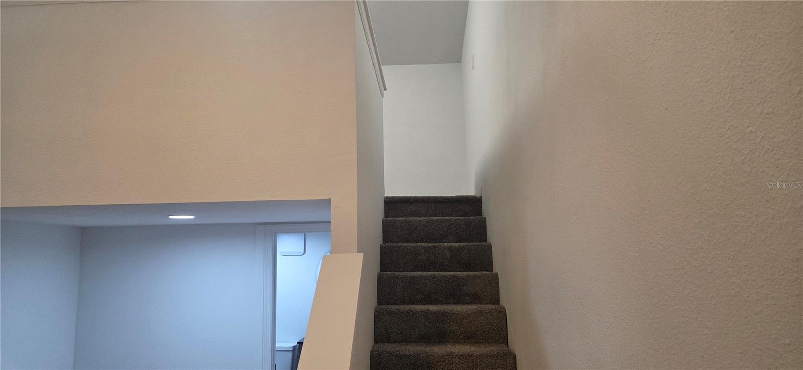 WYOMINA TER / CREST PARK - Residential