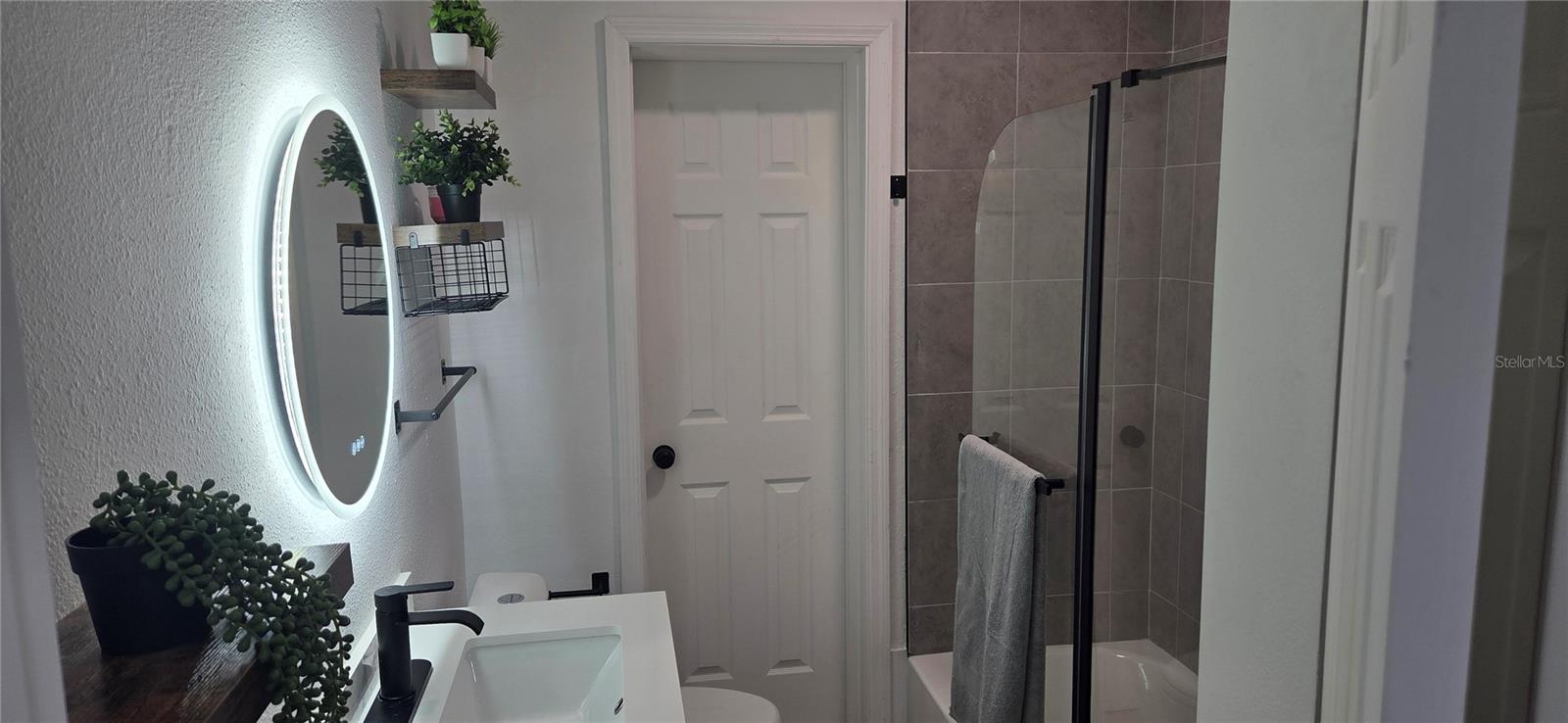 WYOMINA TER / CREST PARK - Residential