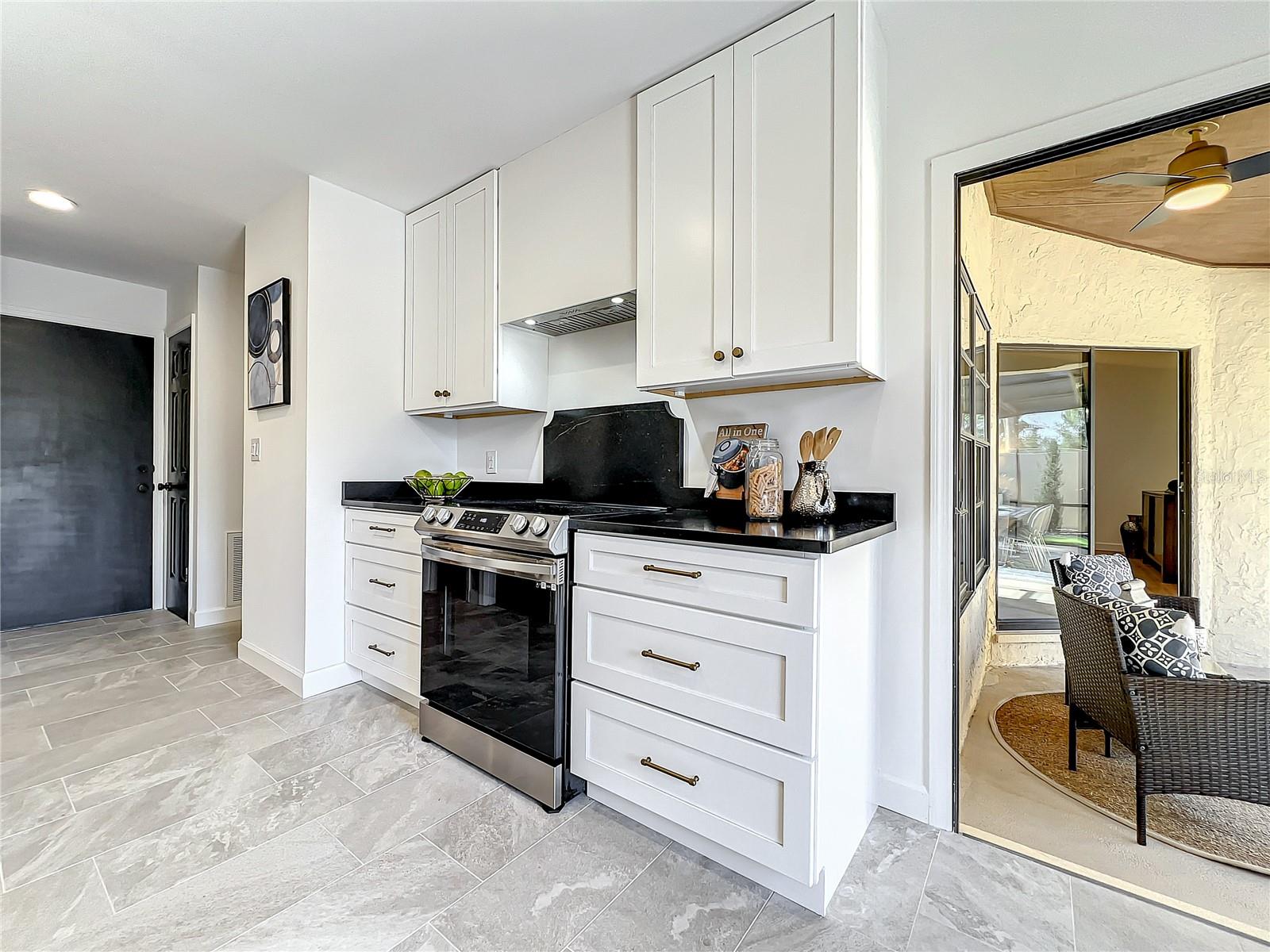 GRANADA VILLAS PH 01 - Residential