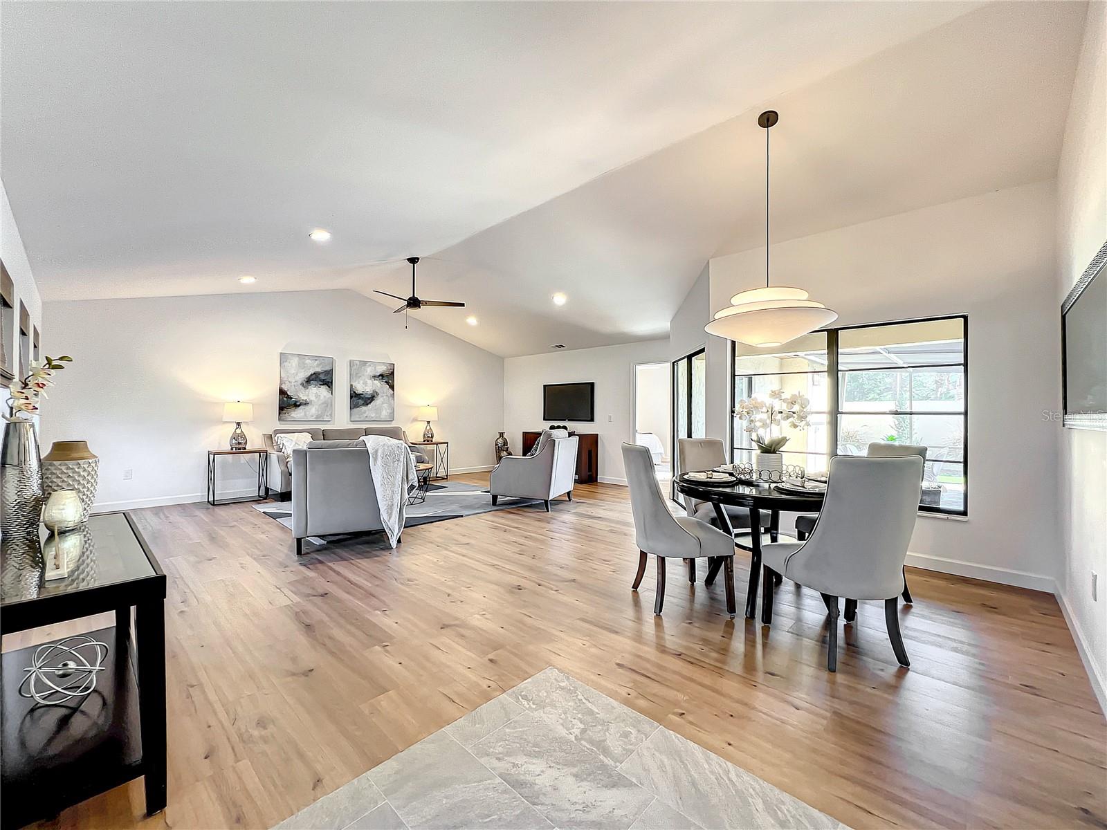 GRANADA VILLAS PH 01 - Residential