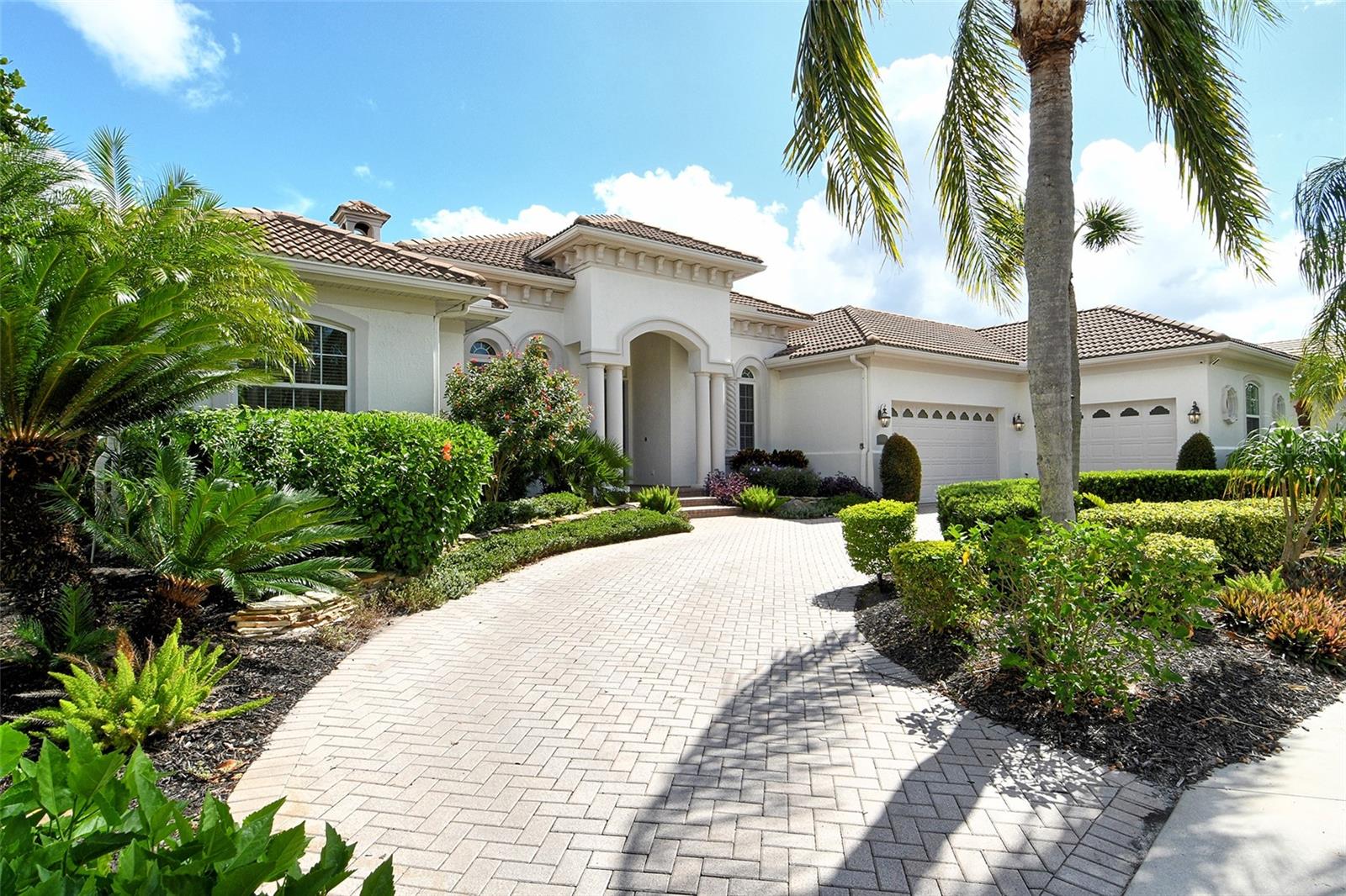 LAKEWOOD RANCH COUNTRY CLUB - Residential