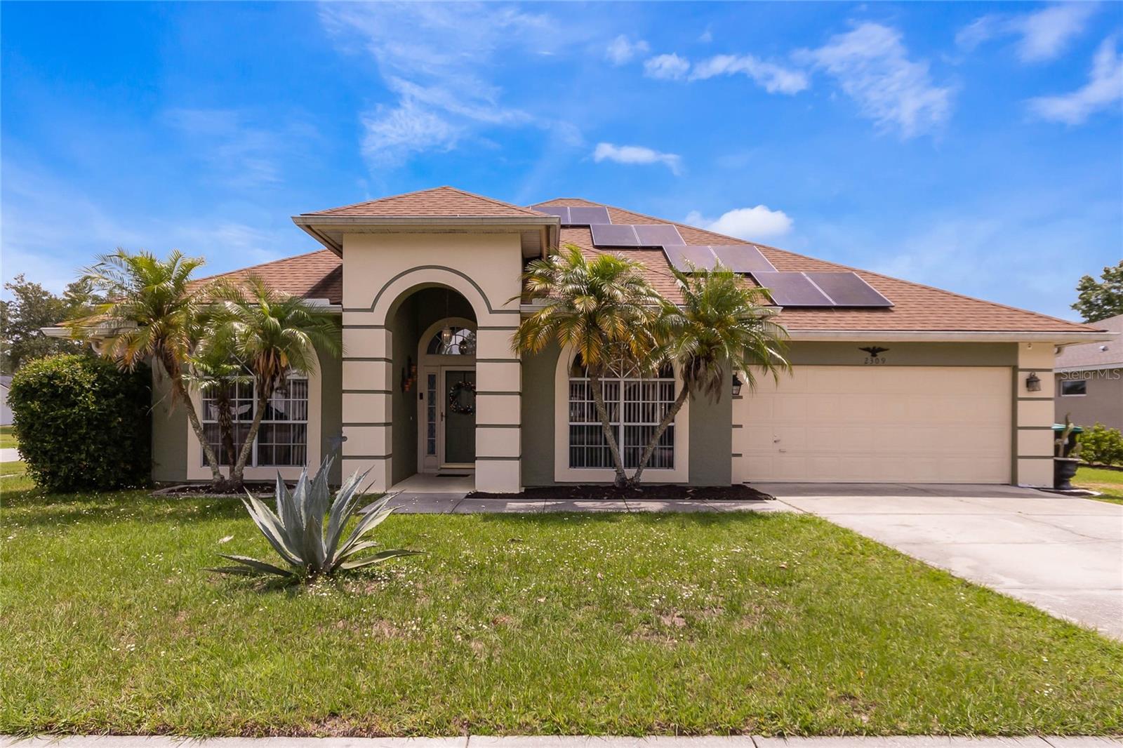 Beautiful POOL home! This home offers 4 bedrooms and 3 full baths, a spacious and open concept living, dining and family room
with a lot of natural light throughout. An updated open kitchen with solid surface.. This home is located on a Oversized corner lot,
Just a little over 1/4 acre. The pool area has a screen enclosure with plenty of space for gathering, BBQ and pool parties. Huge
open yard the little ones, dog lovers and/or garden beds. The roof was replaced in 2017.