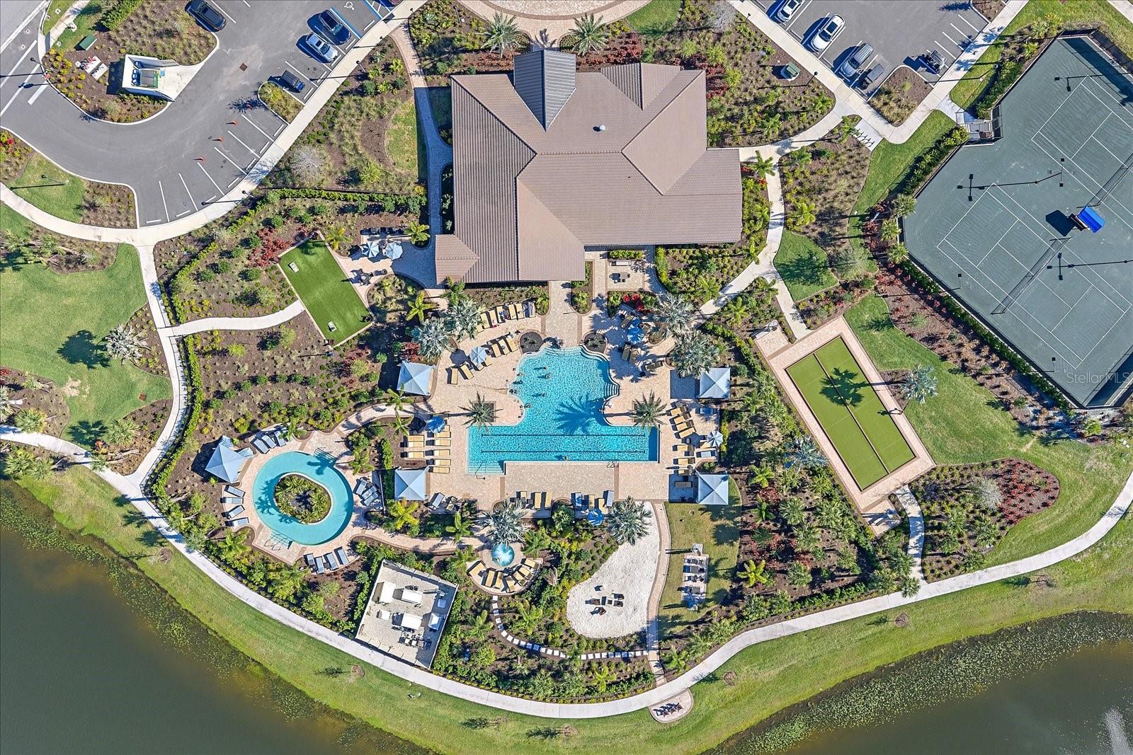 STAR FARMS AT LAKEWOOD RANCH - Residential