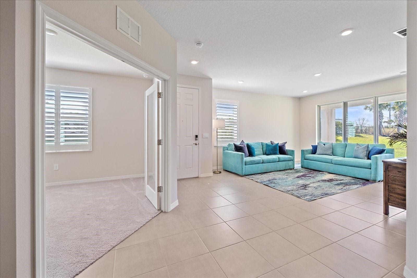 STAR FARMS AT LAKEWOOD RANCH - Residential