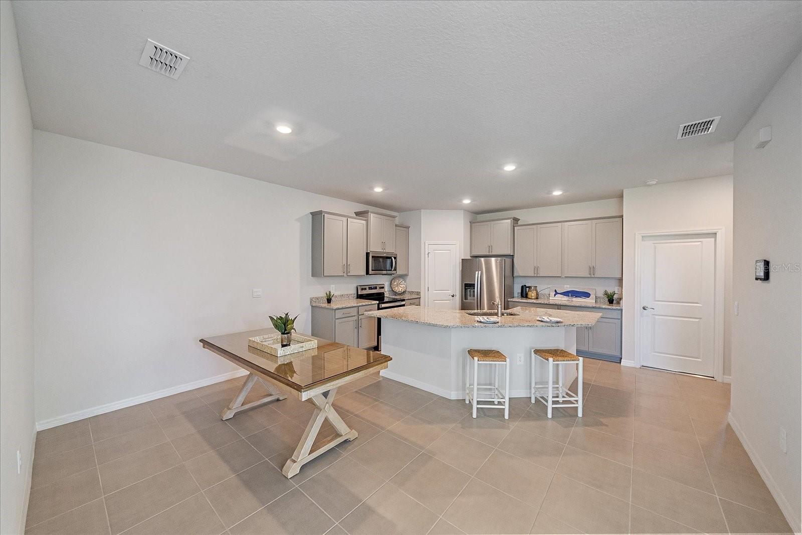 STAR FARMS AT LAKEWOOD RANCH - Residential