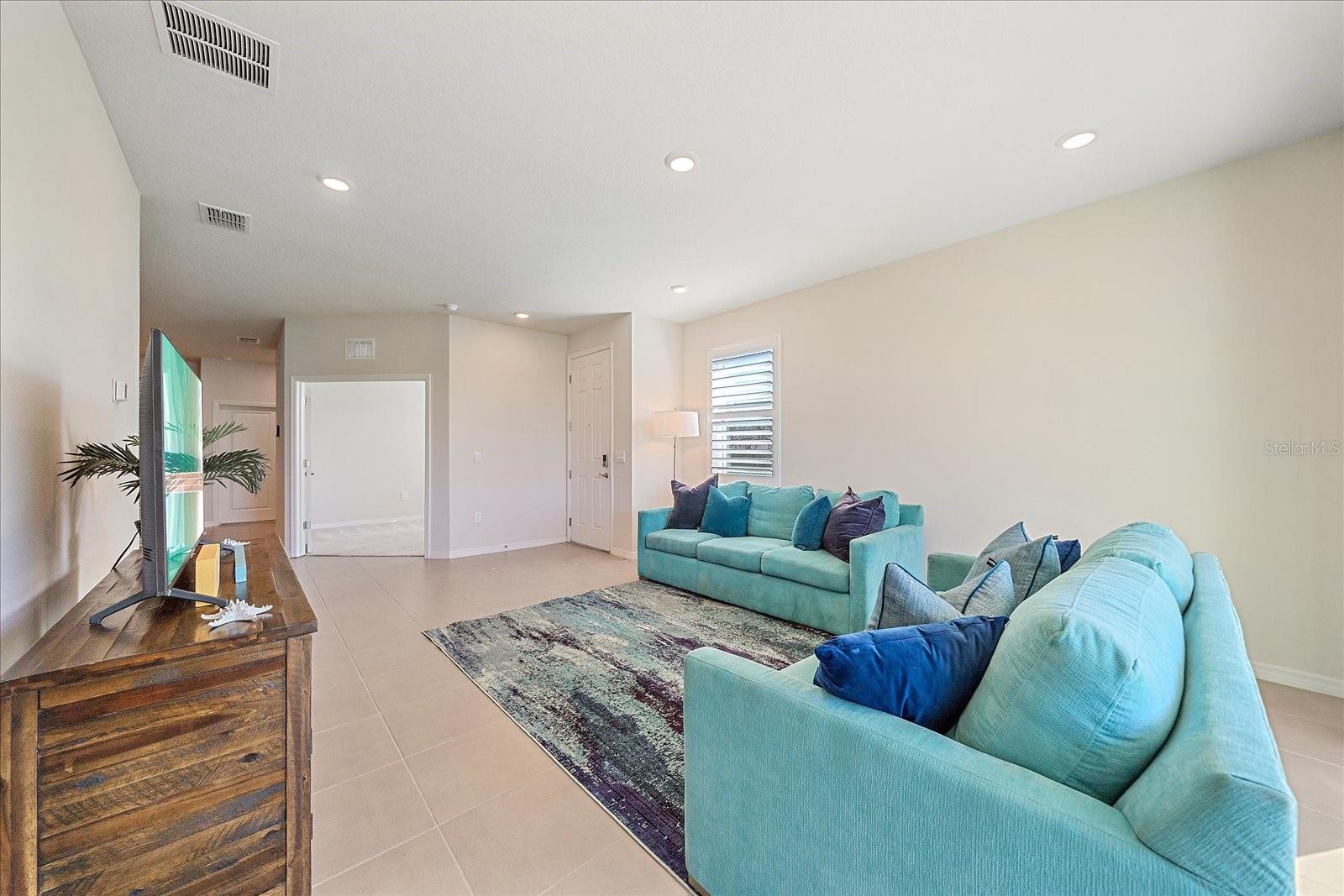 STAR FARMS AT LAKEWOOD RANCH - Residential