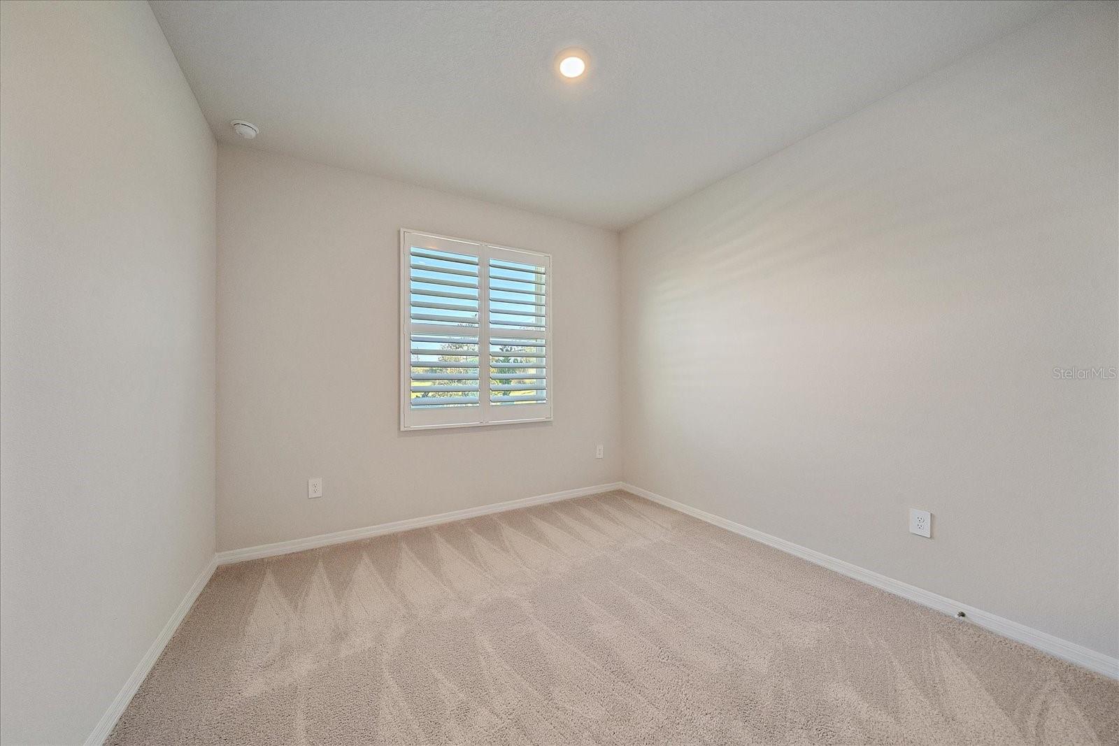 STAR FARMS AT LAKEWOOD RANCH - Residential