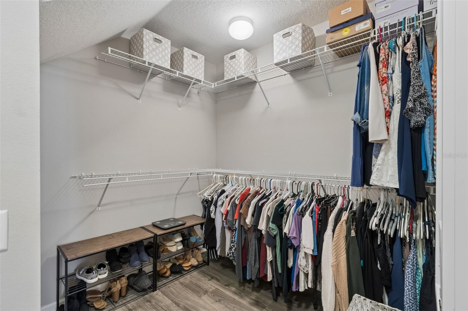 LEXINGTON OAKS VILLAGE 32A 33 - Residential