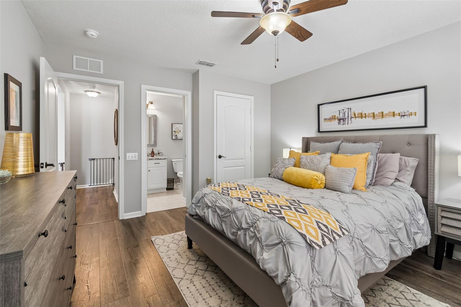 LEXINGTON OAKS VILLAGE 32A 33 - Residential