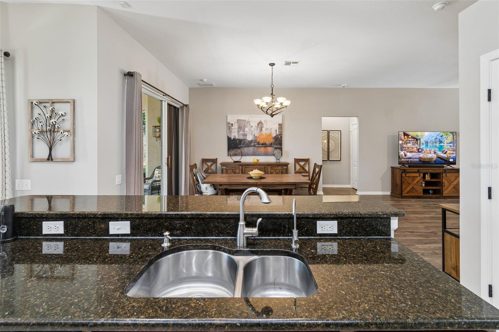 LEXINGTON OAKS VILLAGE 32A 33 - Residential