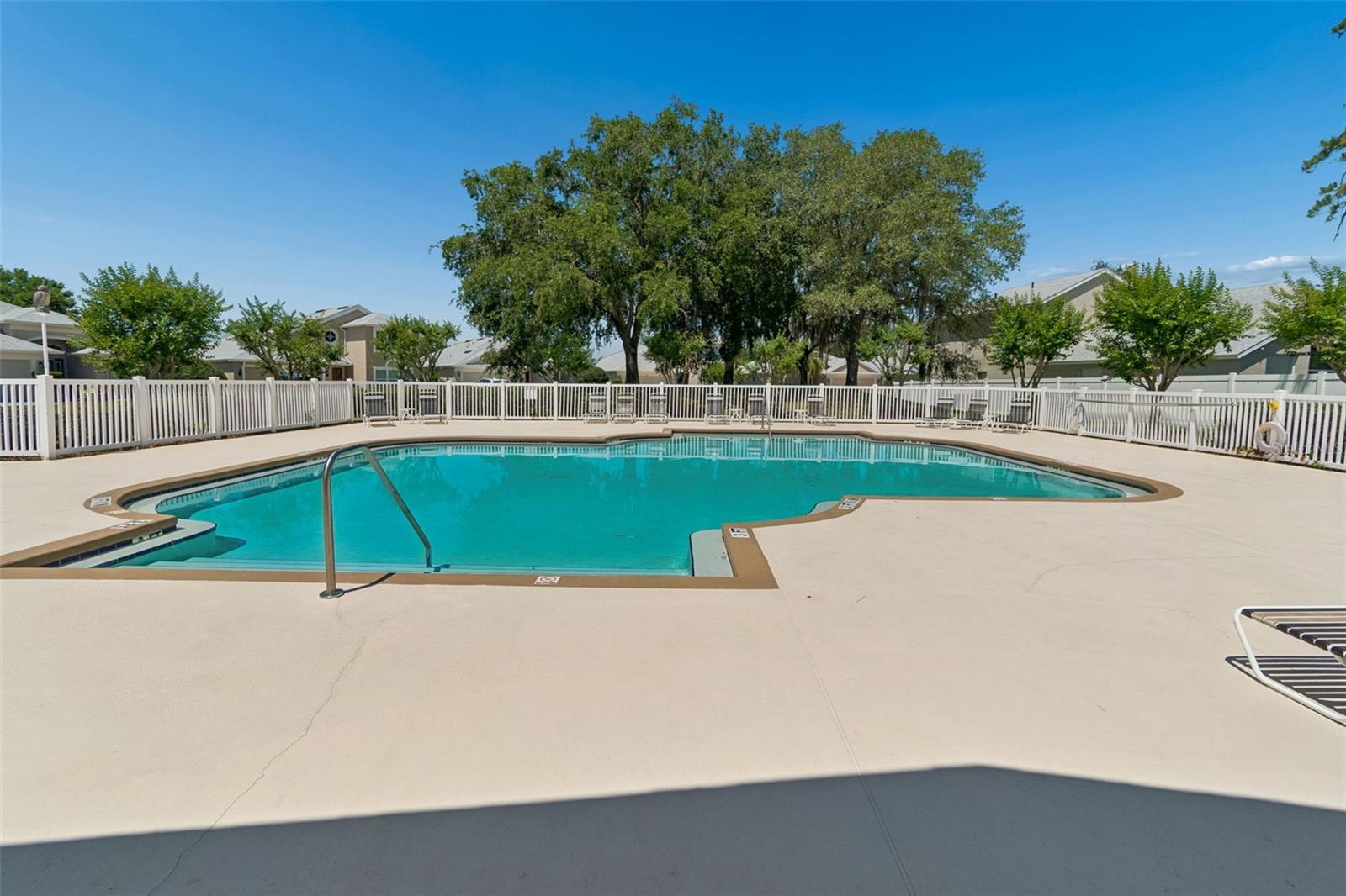 LEXINGTON OAKS VILLAGE 32A 33 - Residential