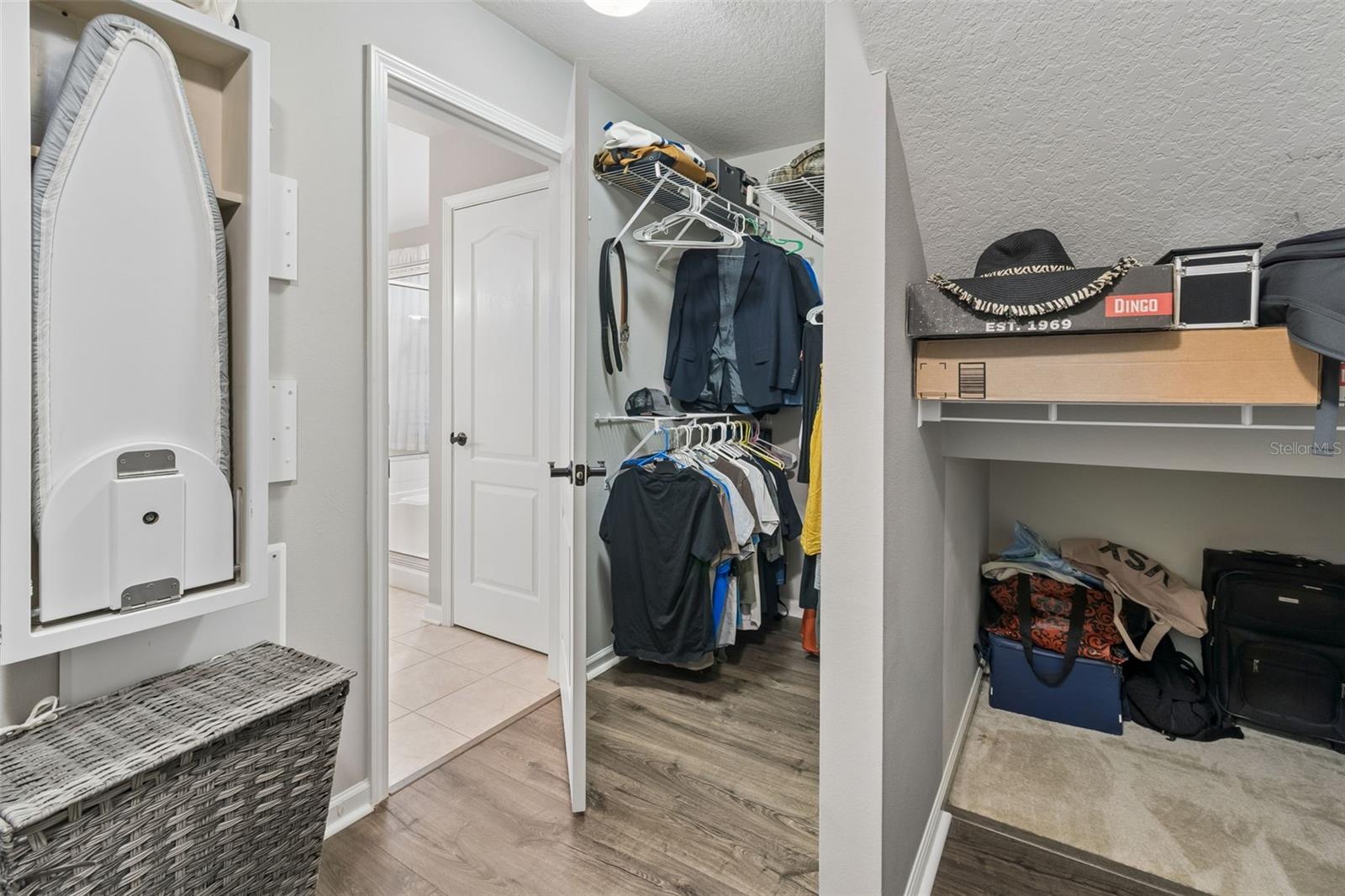 LEXINGTON OAKS VILLAGE 32A 33 - Residential