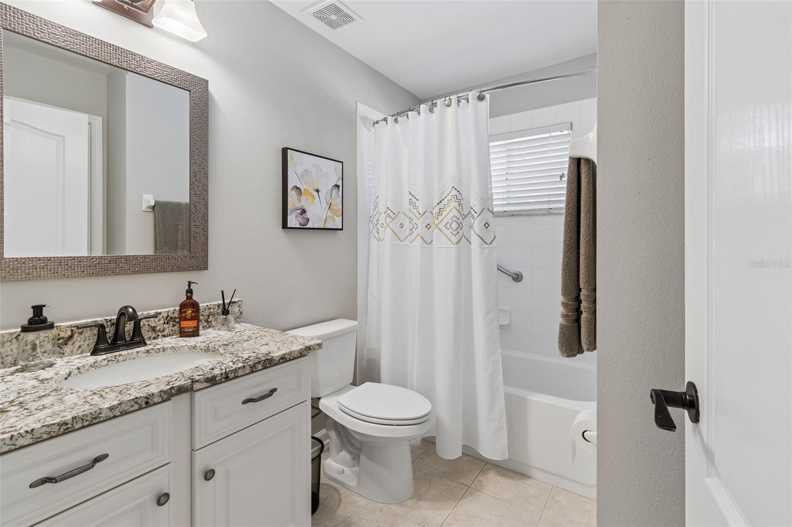 LEXINGTON OAKS VILLAGE 32A 33 - Residential