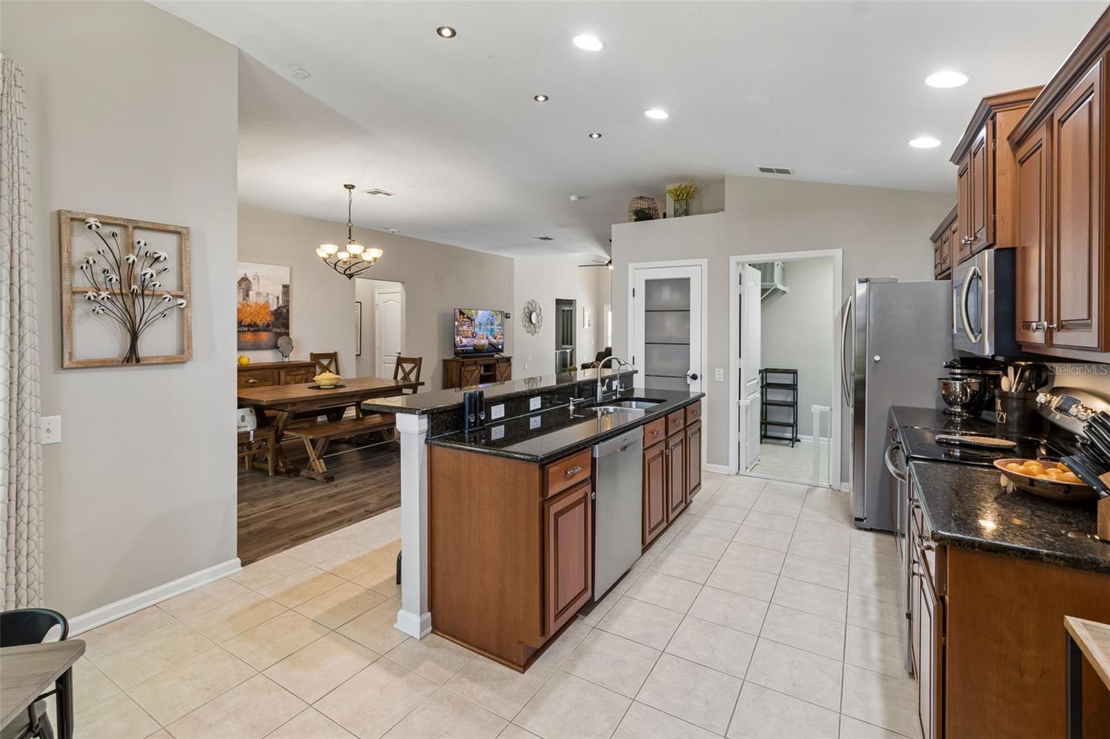 LEXINGTON OAKS VILLAGE 32A 33 - Residential