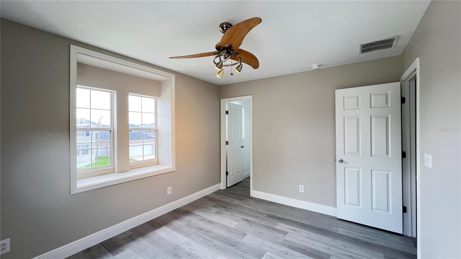 SUNRISE LAKES PH III SUB - Residential