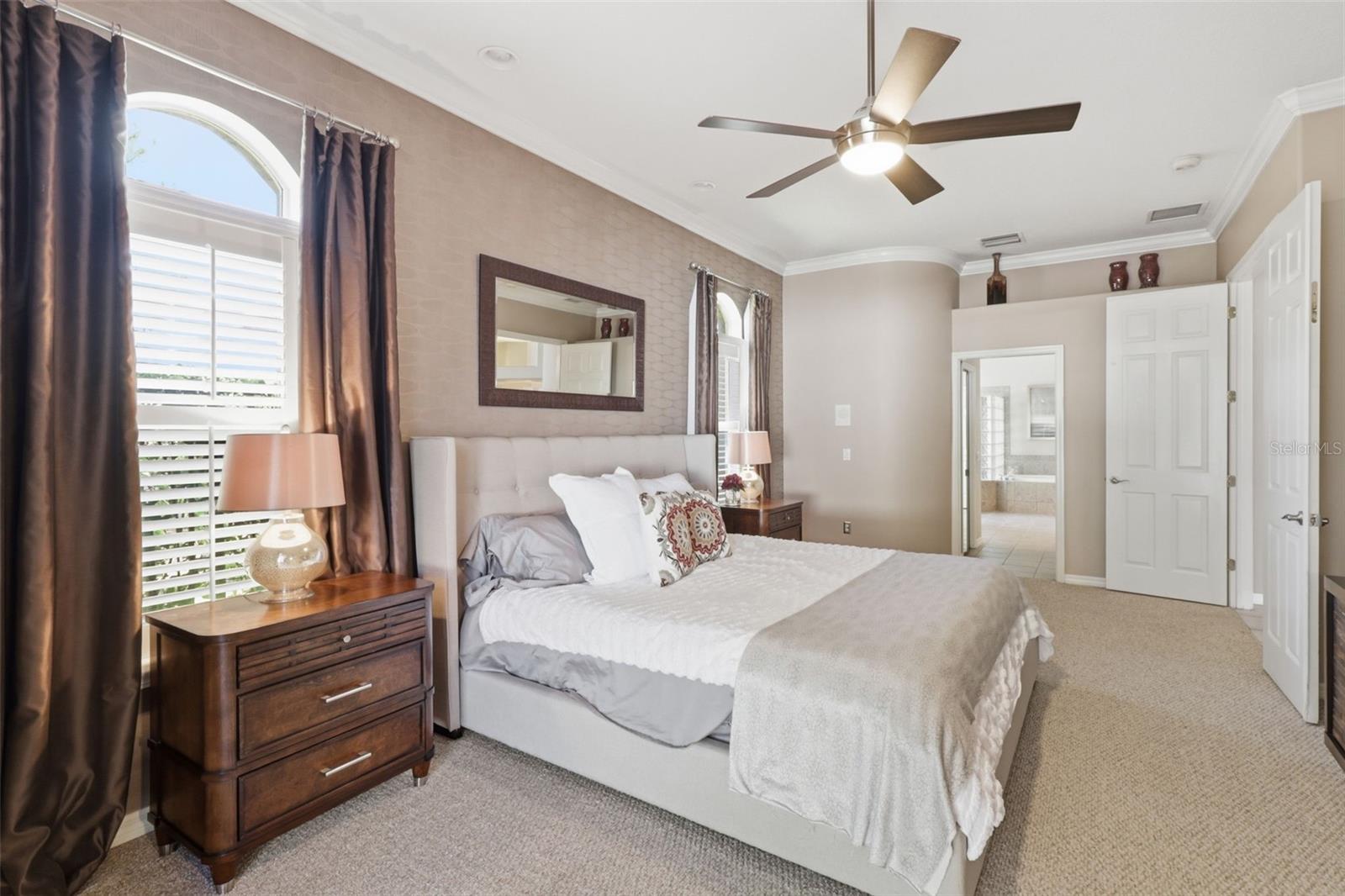 SWANN LAKE - Residential