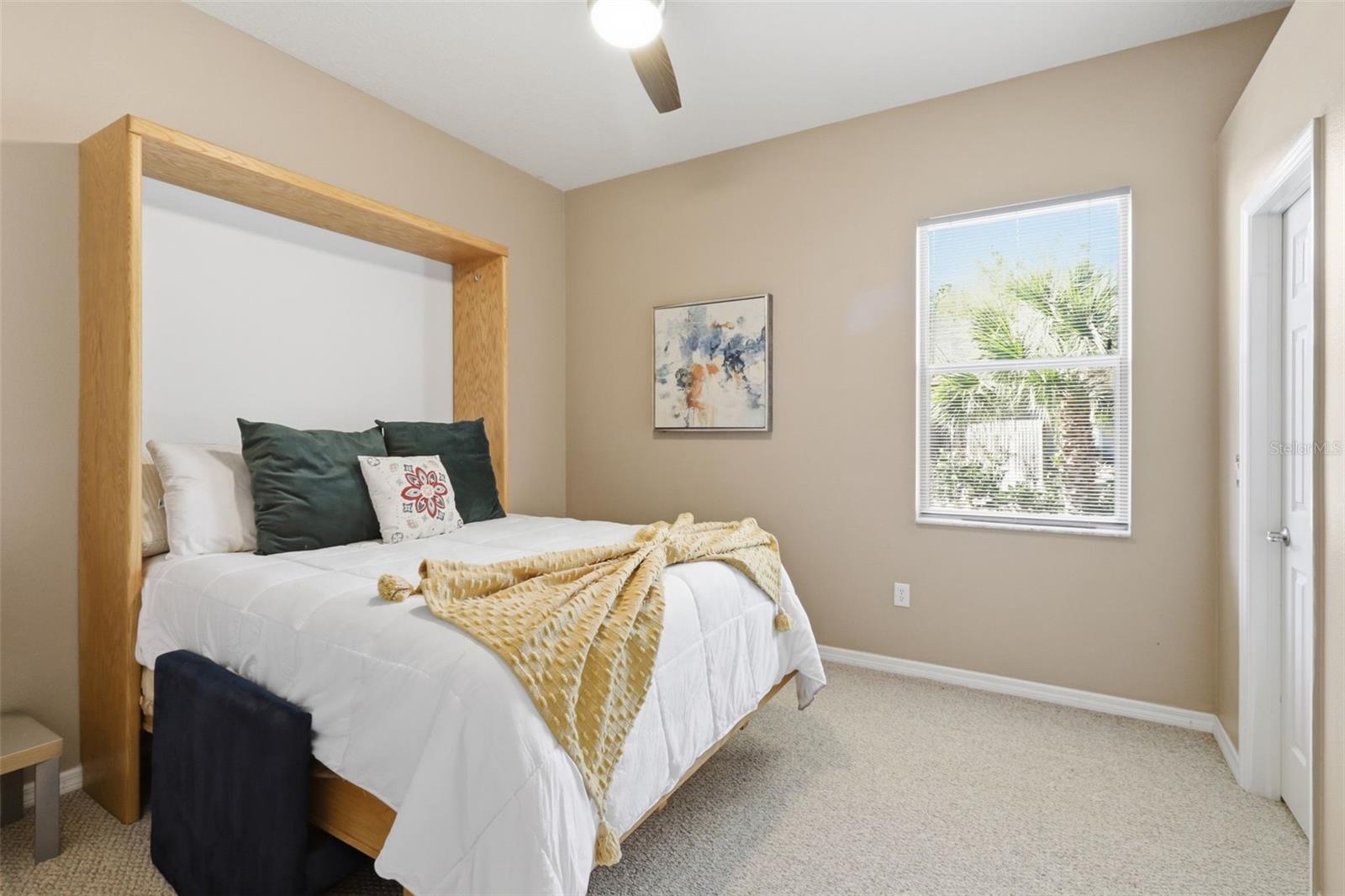 SWANN LAKE - Residential