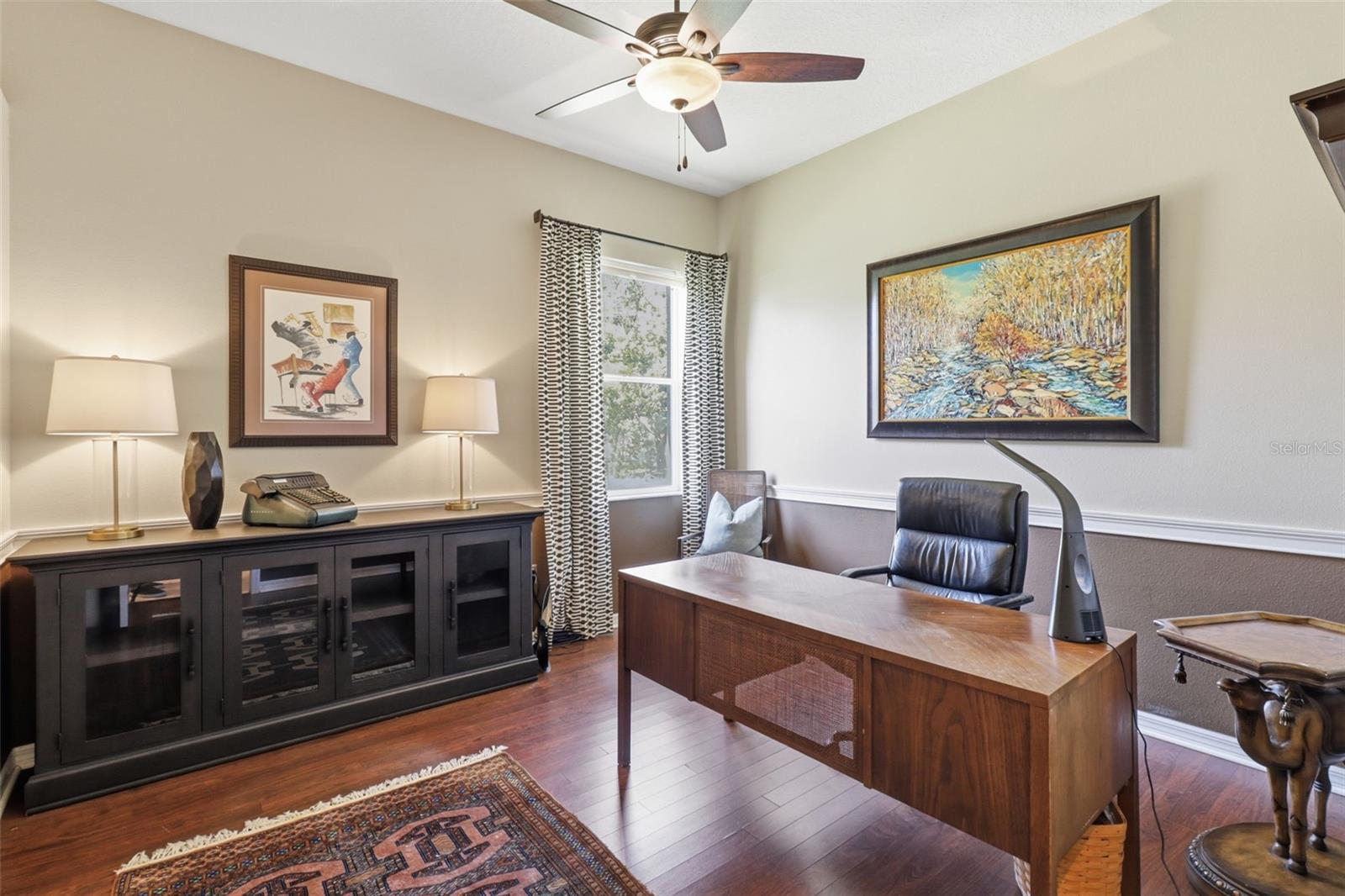 SWANN LAKE - Residential