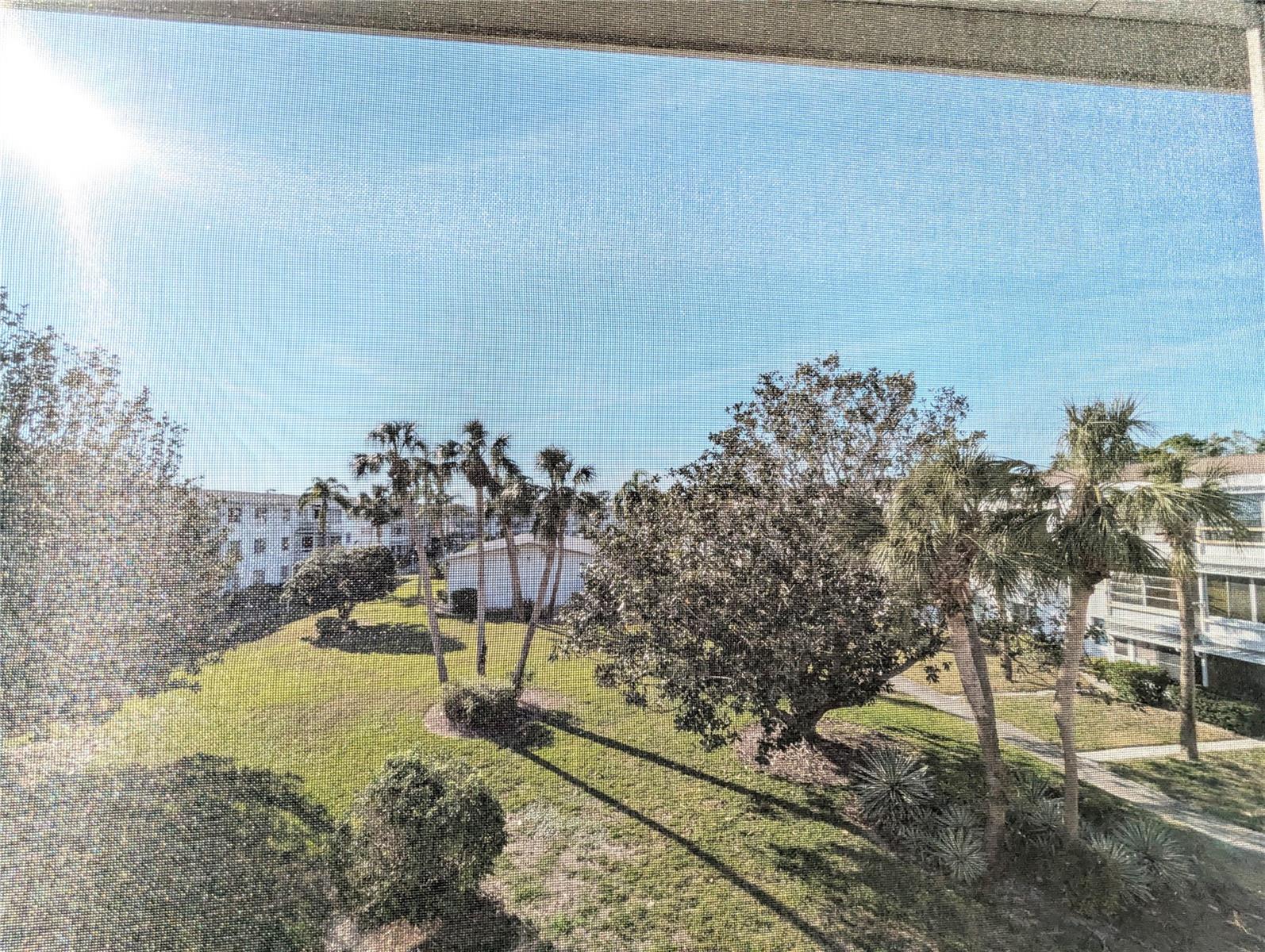 THE THIRD BAYSHORE - Residential