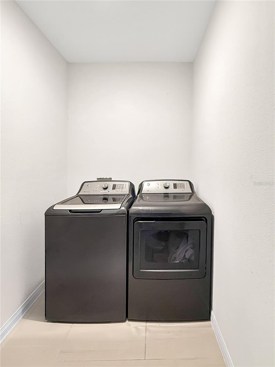 TUSCAN MDWS - Residential