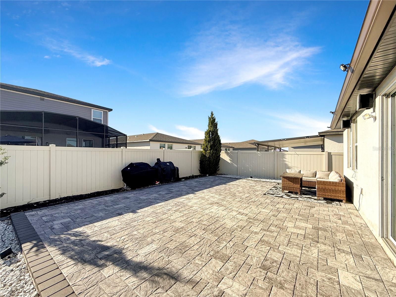 TUSCAN MDWS - Residential