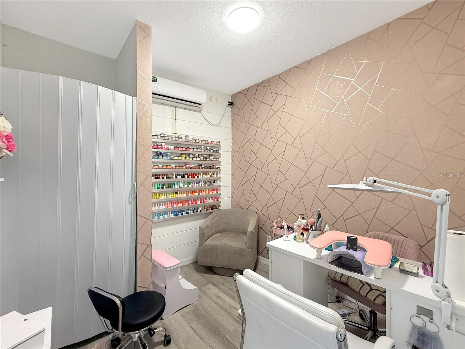 TUSCAN MDWS - Residential