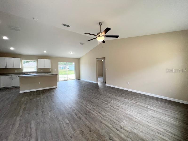 ROLLING RANCH ESTATE - Residential Lease