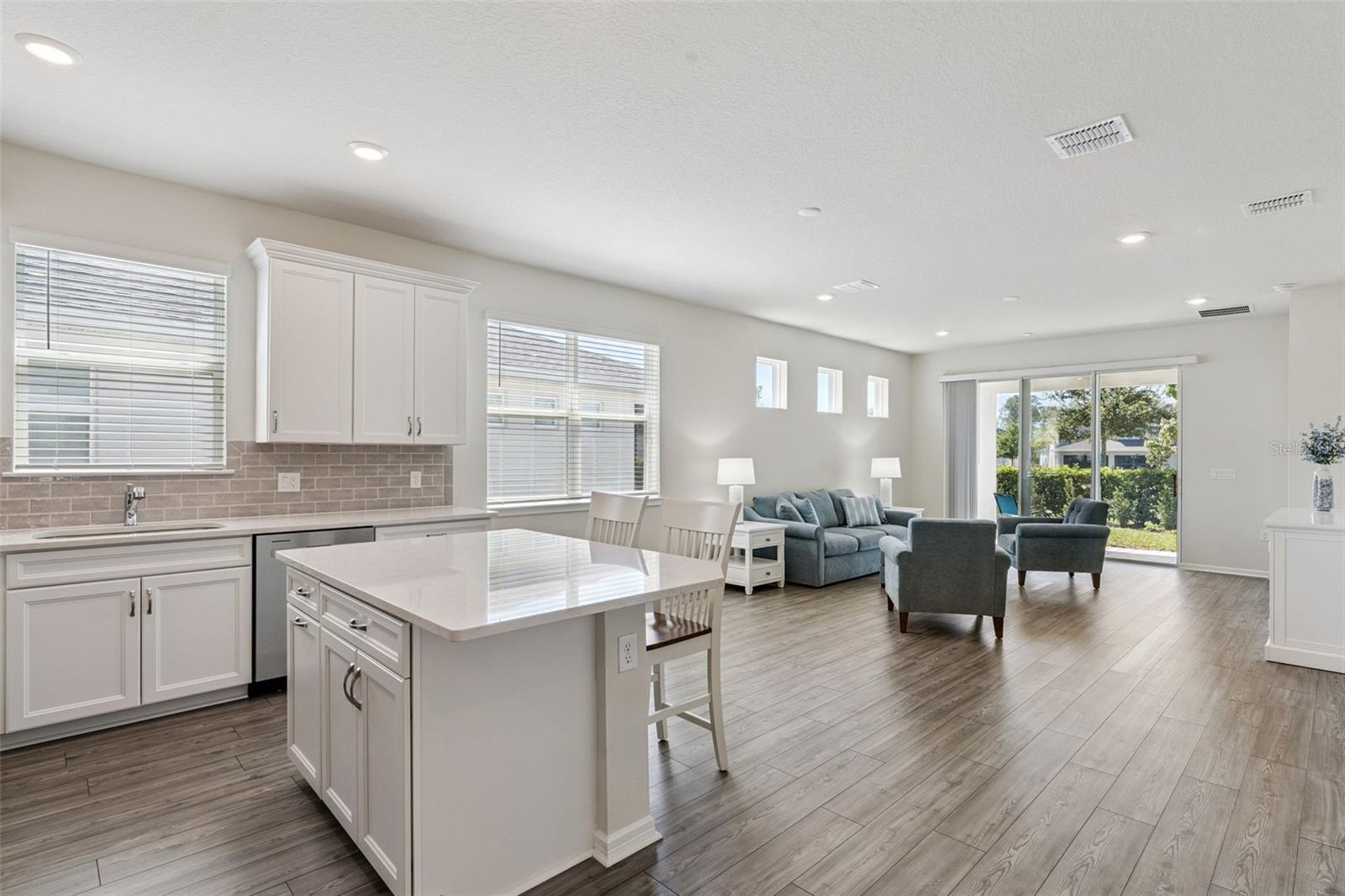 DEL WEBB OASIS - Residential