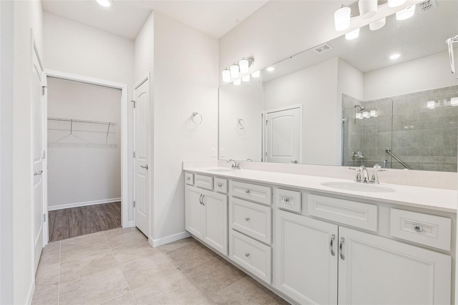 DEL WEBB OASIS - Residential