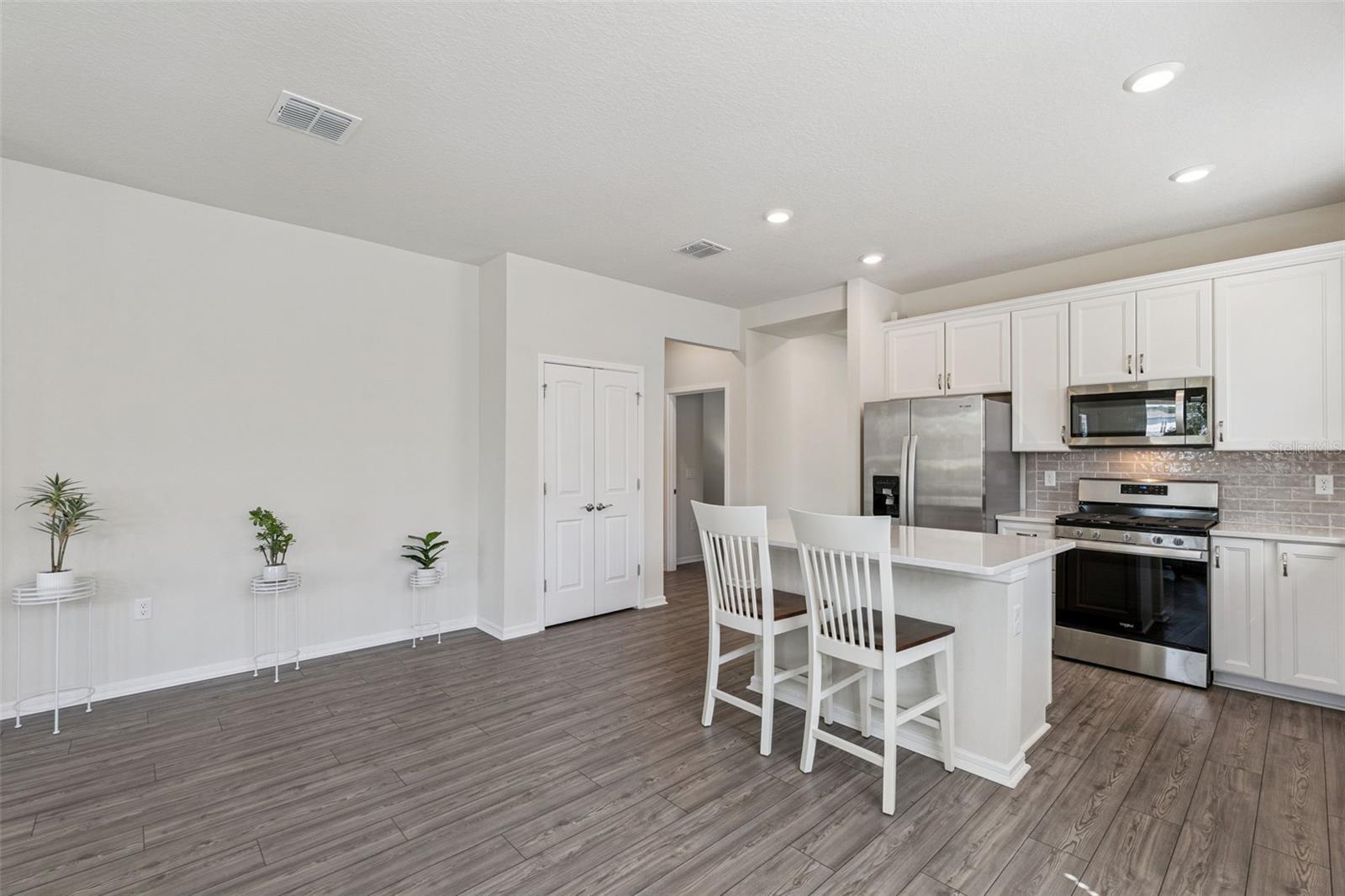 DEL WEBB OASIS - Residential