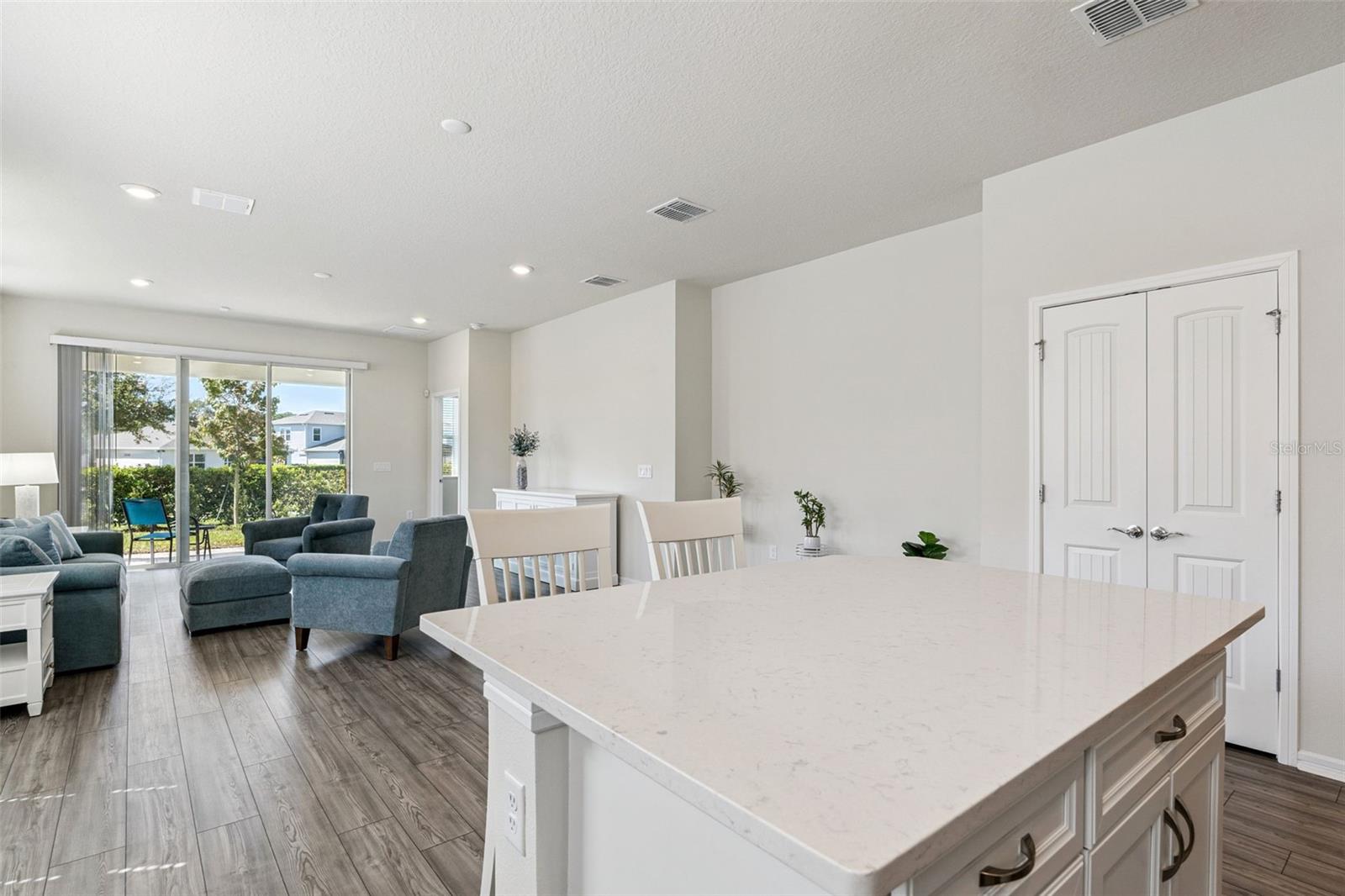 DEL WEBB OASIS - Residential