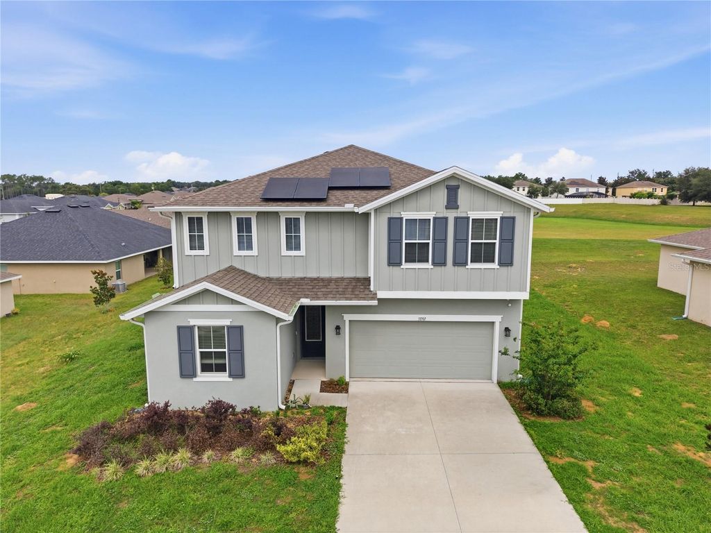 Photo of 31707 Broadwater Avenue, Leesburg, FL 34748 (MLS # O6414669)