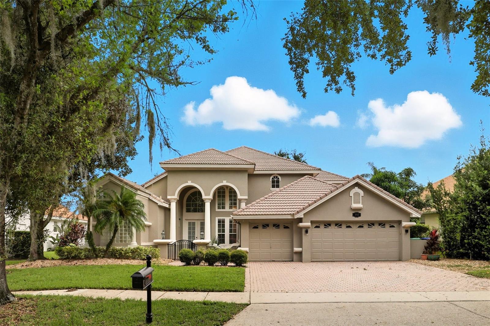 8955 HERITAGE BAY CIRCLE