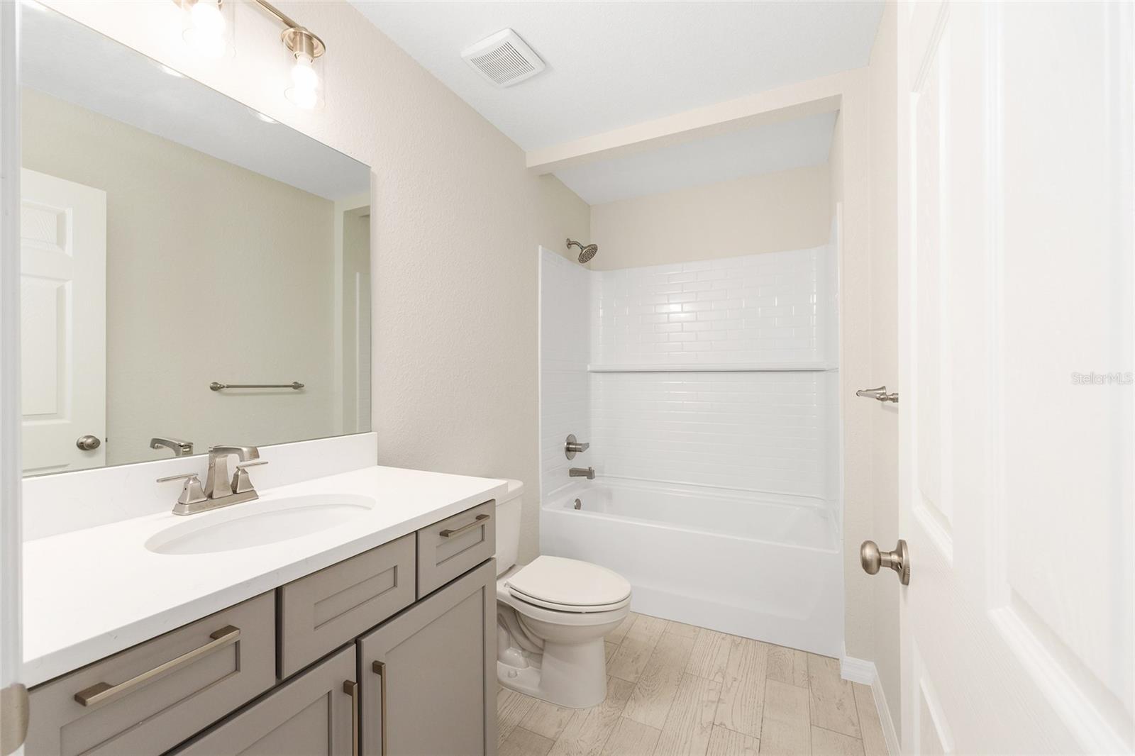 SILVER SPGS SHORES UN 32 - Residential