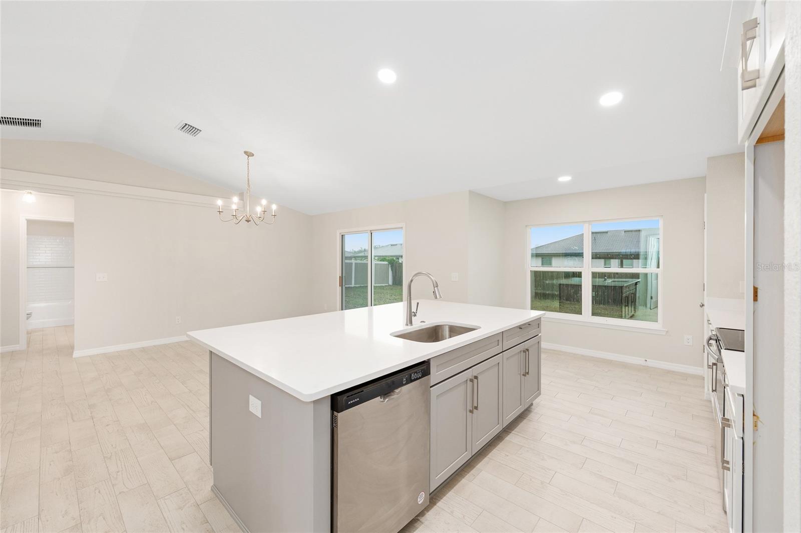 SILVER SPGS SHORES UN 32 - Residential