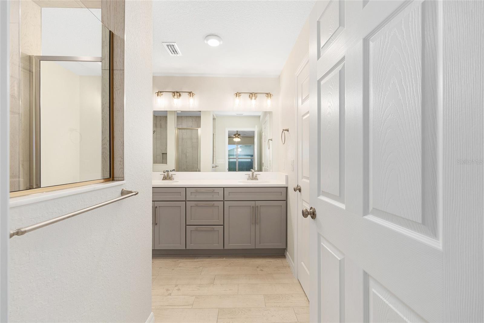 SILVER SPGS SHORES UN 32 - Residential