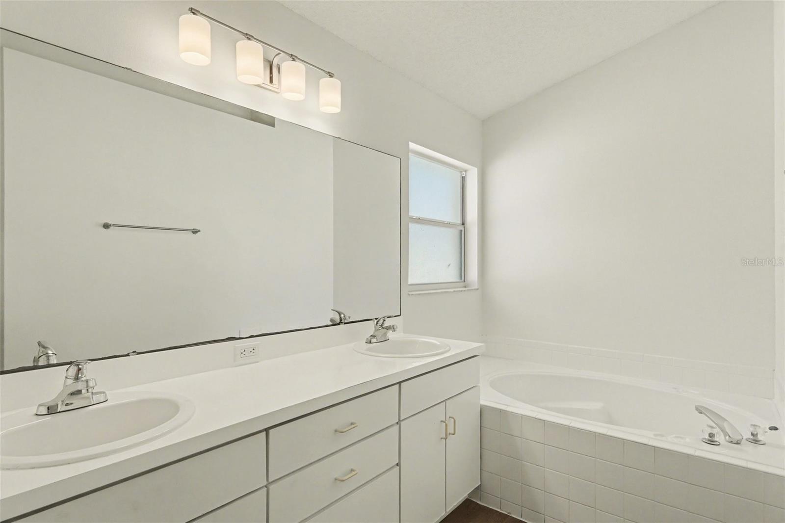 WEKIVA PARK - Residential