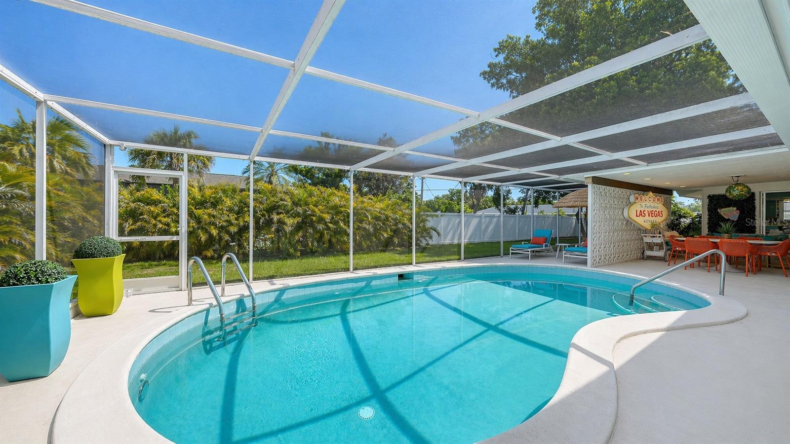 SOUTH GATE - Residential