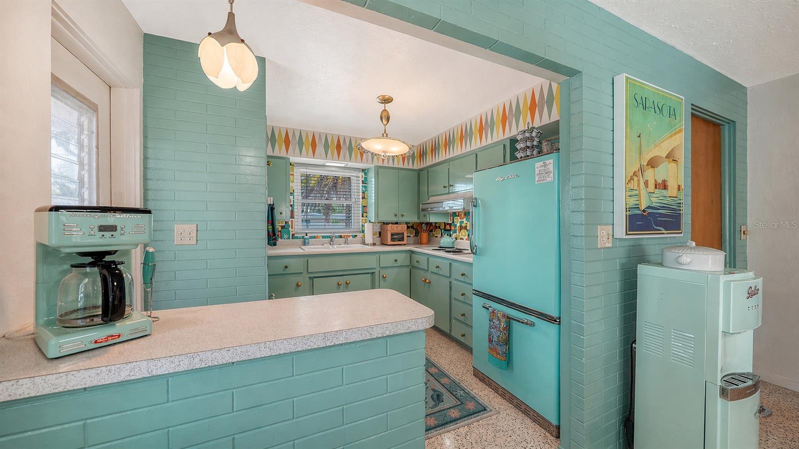 SOUTH GATE - Residential