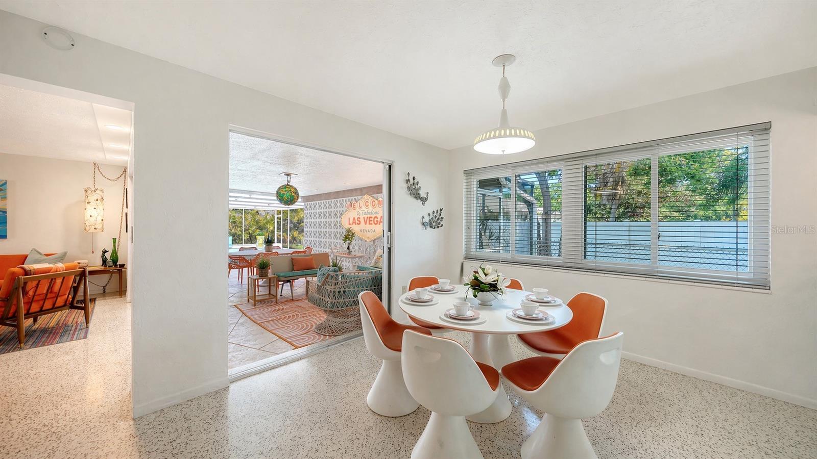 SOUTH GATE - Residential